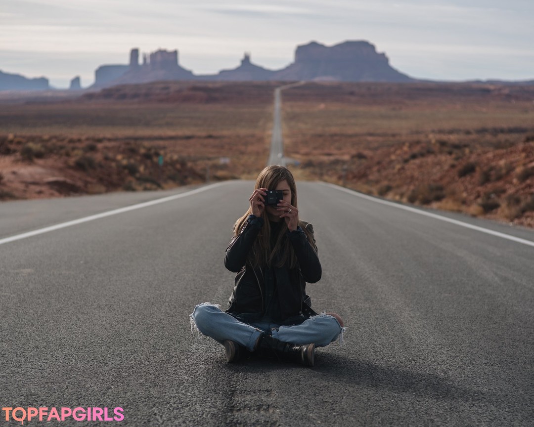 Naakte gelekte OnlyFans-foto van Cait Del Mar #1158