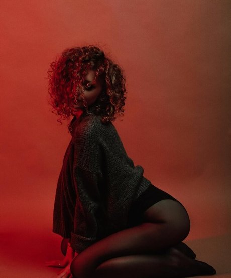 Naakte gelekte OnlyFans-foto van Alina Kurzova
