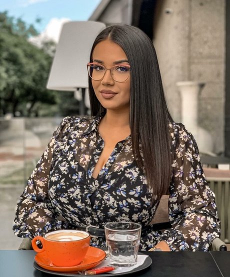 Emina Jahi