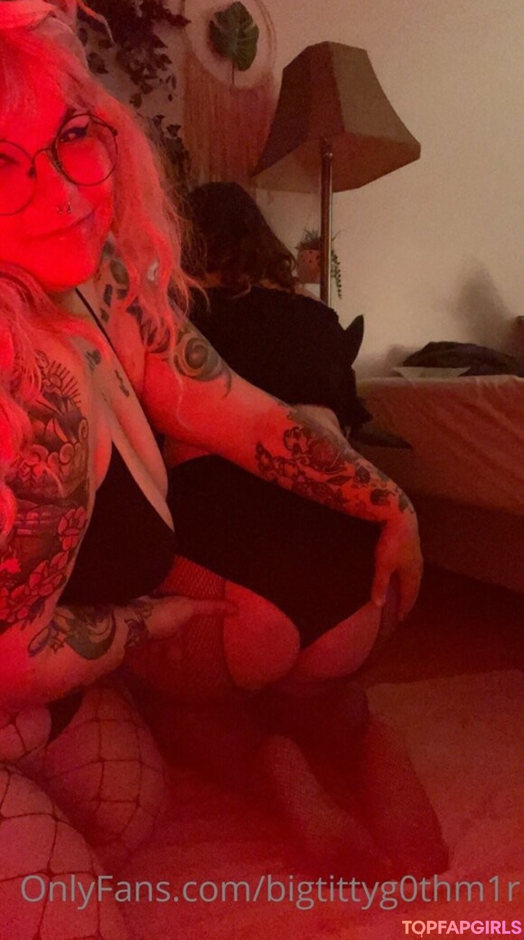 Naakte gelekte OnlyFans-foto van Bigtittyg0thm1r #60 Naakte gelekte OnlyFans-foto van Bigtittyg0thm1r #60