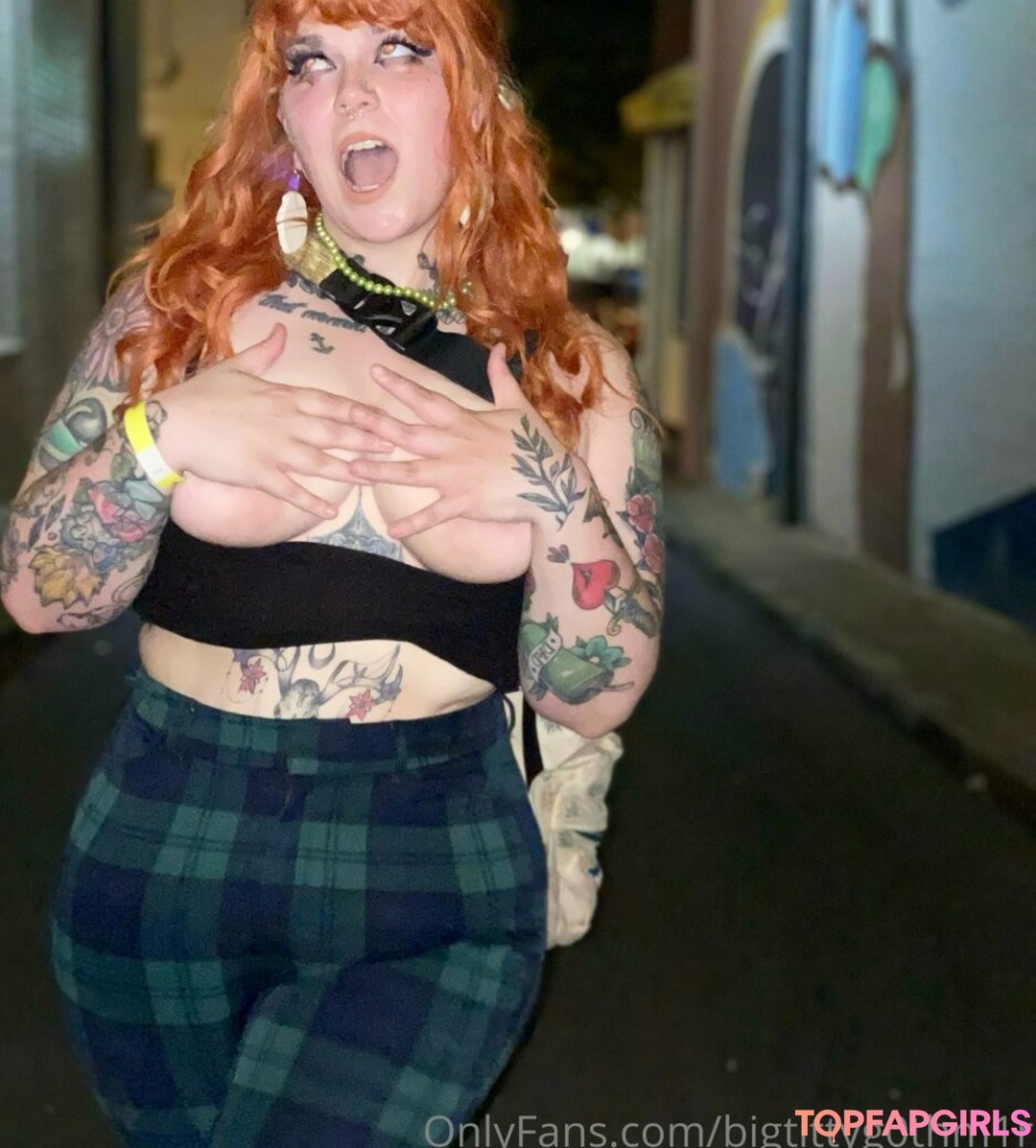 Naakte gelekte OnlyFans-foto van Bigtittyg0thm1r #69 Naakte gelekte OnlyFans-foto van Bigtittyg0thm1r #69