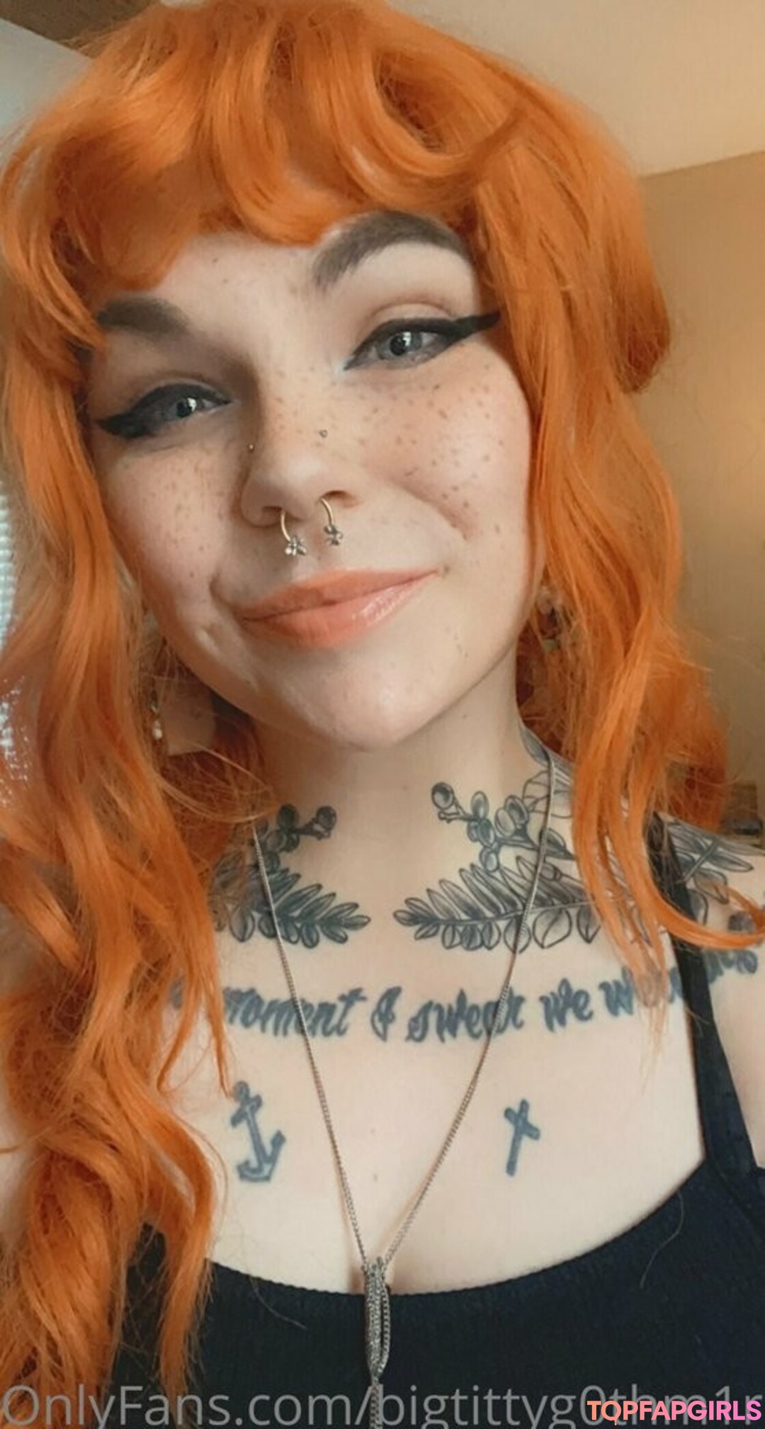 Naakte gelekte OnlyFans-foto van Bigtittyg0thm1r #72 Naakte gelekte OnlyFans-foto van Bigtittyg0thm1r #72