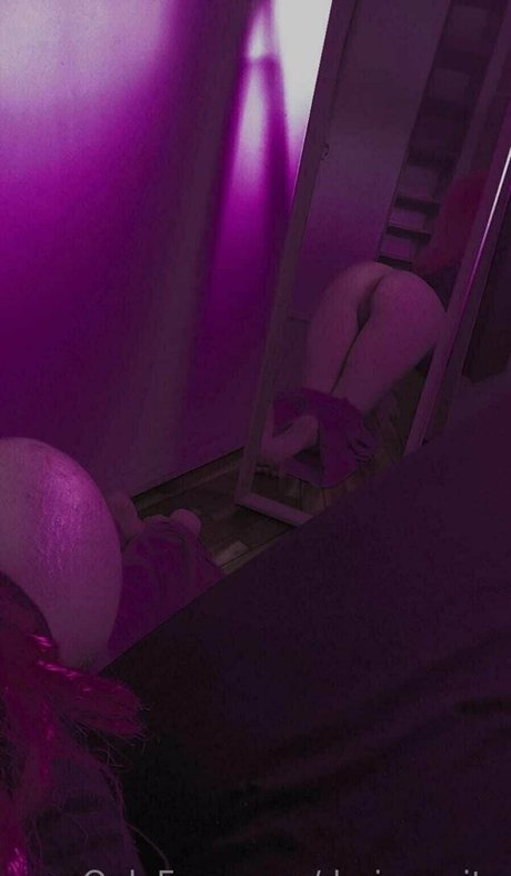 Naakte gelekte OnlyFans-foto van Dreianovita