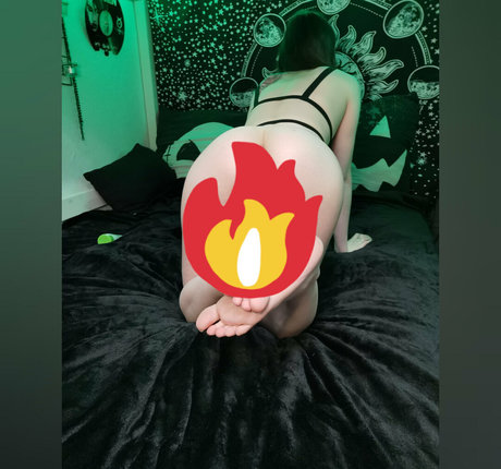 Naakte gelekte OnlyFans-foto van Jessiunbreakablefree